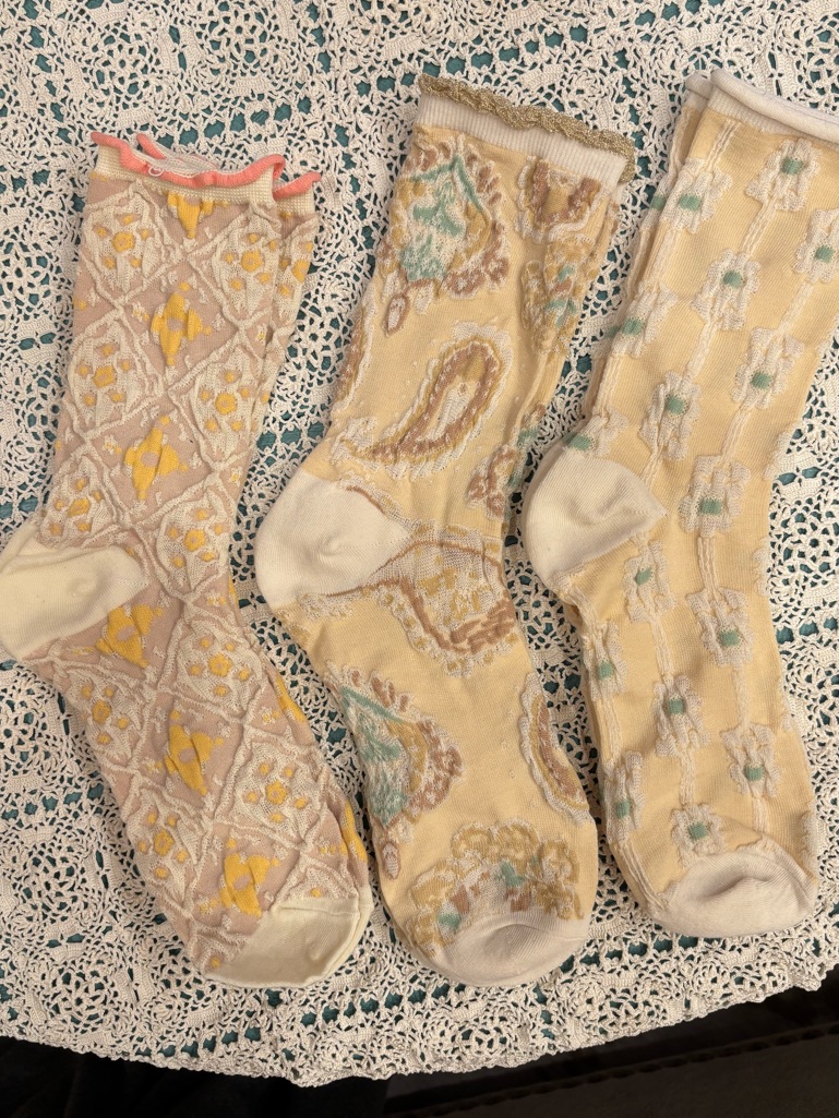 Cream Patterned Crew Socks  Pack Of 3 Brand New